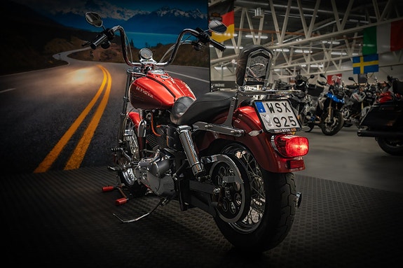 Harley-Davidson Super Glide Custom FXDCI 6 of 16