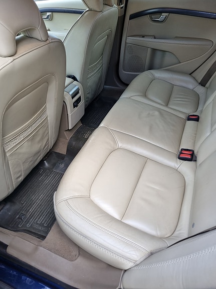 Volvo V70 6 of 9