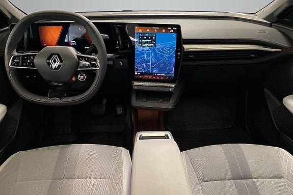 Renault Scenic E-Tech 12 of 17