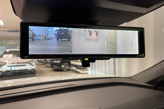 Renault Scenic E-Tech 17 of 17
