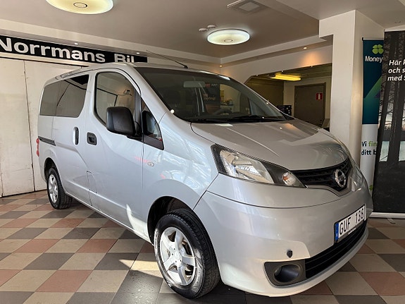 Nissan NV200 5 of 5