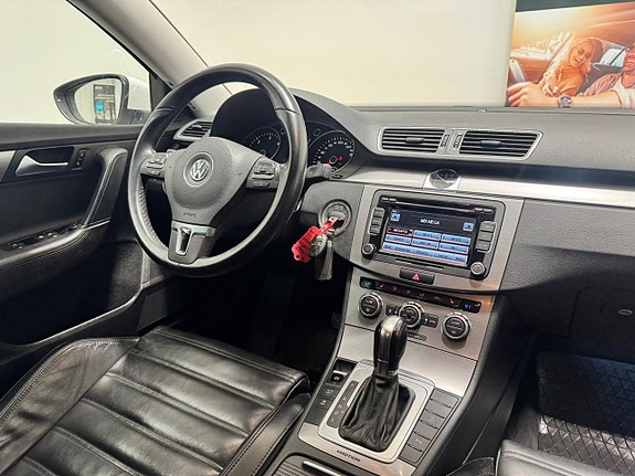 Volkswagen Passat 2 of 5