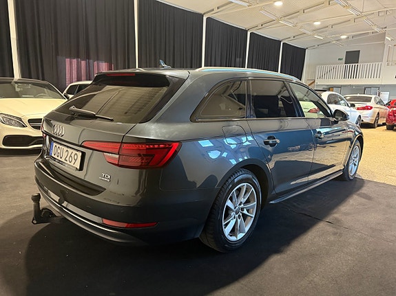 Audi A4 4 of 5
