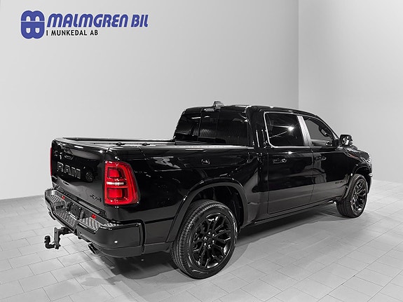 Dodge RAM 1500 3 of 30
