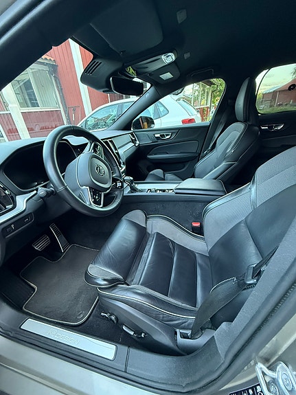 Volvo V60 8 of 9