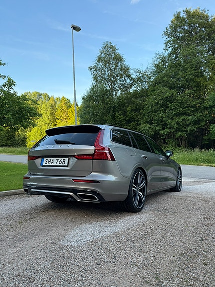 Volvo V60 3 of 9