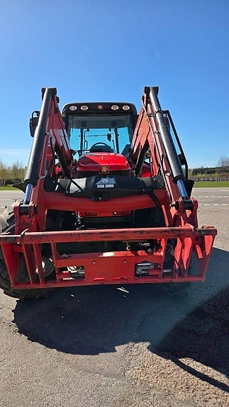 Massey Ferguson 5480 8 of 12