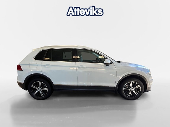 Volkswagen Tiguan 2 of 5