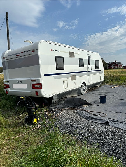 Adria Alpina 663PT 4 of 9