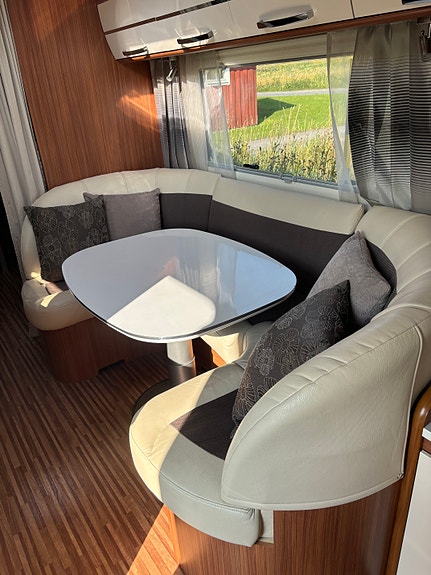 Adria Alpina 663PT 3 of 9