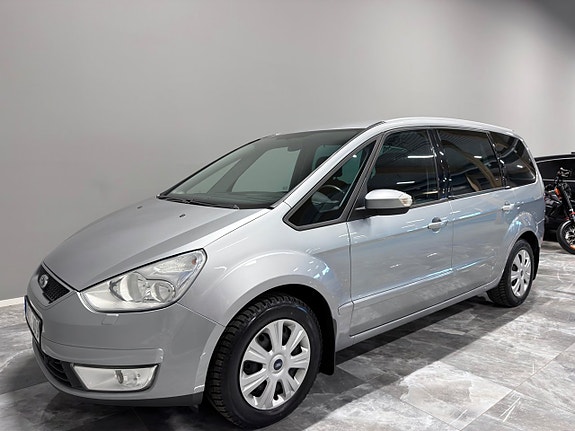 Ford Galaxy 3 of 5