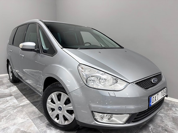 Ford Galaxy 2 of 5