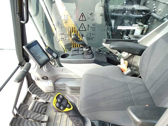 Volvo ECR145EL - 22 / Engcon EC219 / Grip / S60 EC-Oil 5 of 7