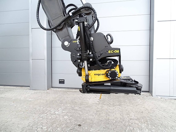 Volvo ECR145EL - 22 / Engcon EC219 / Grip / S60 EC-Oil 6 of 7