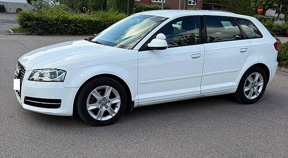 Audi A3 2 of 17