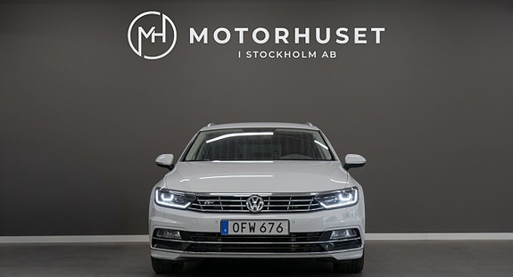Volkswagen Passat 2 of 5