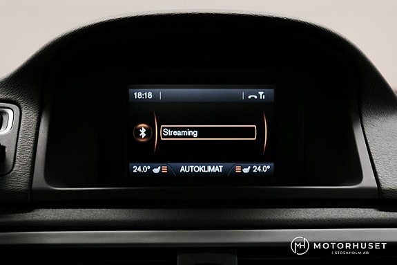 Volvo V70 12 of 16