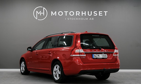 Volvo V70 4 of 5