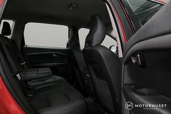 Volvo V70 11 of 16