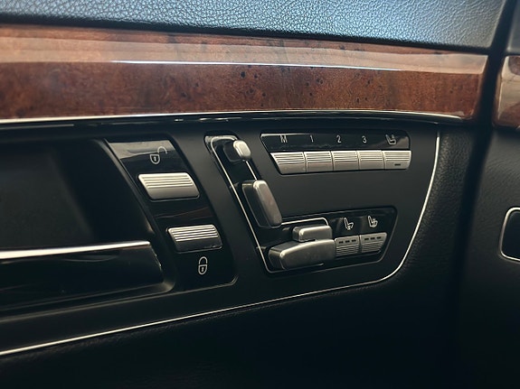 Mercedes-Benz S350 18 of 27