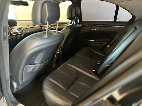 Mercedes-Benz S350 20 of 27