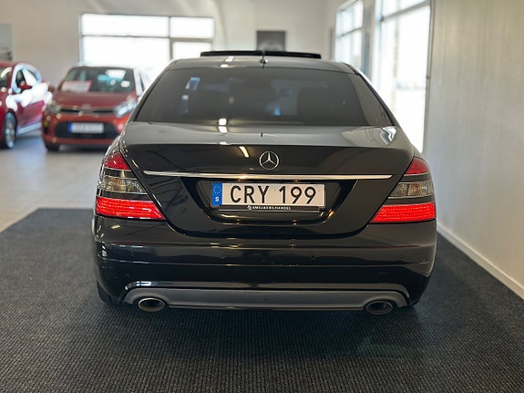 Mercedes-Benz S350 3 of 27
