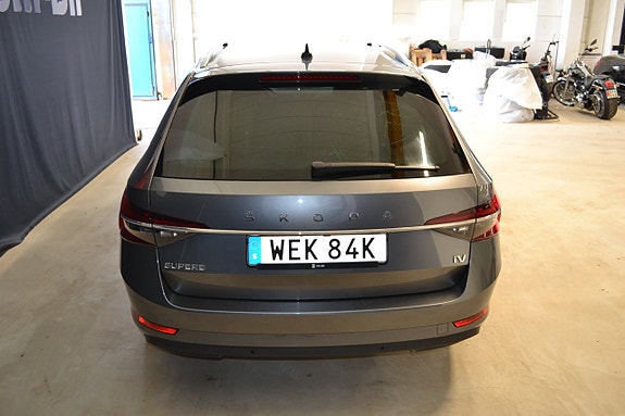 Skoda Superb 4 of 5