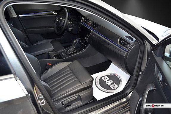 Skoda Superb 9 of 15