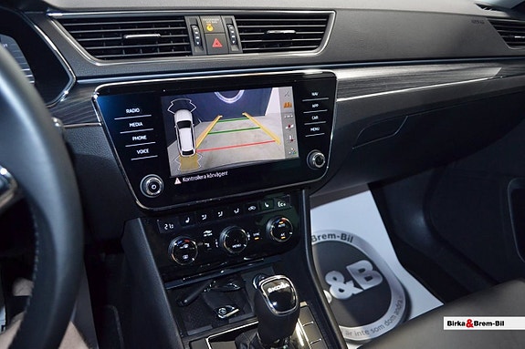 Skoda Superb 14 of 15