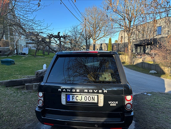 Land Rover Range Rover 3 of 5