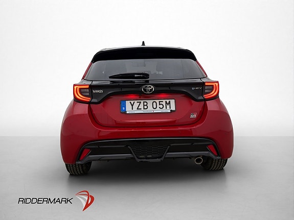 Toyota Yaris 6 of 30