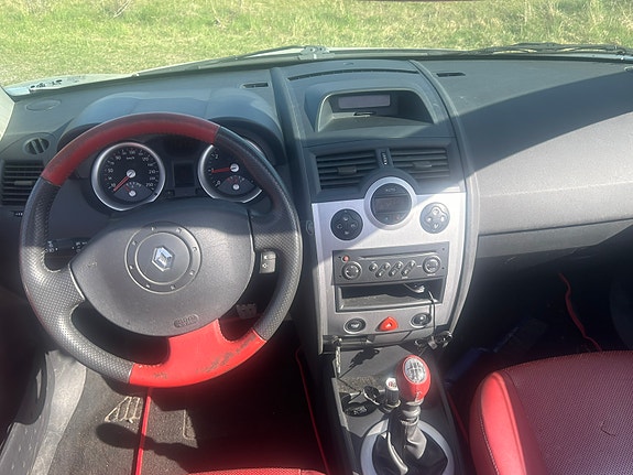 Renault Megane II 4 of 4