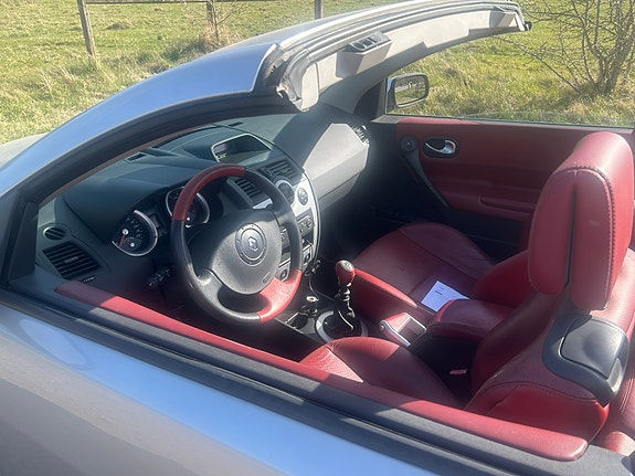 Renault Megane II 3 of 4