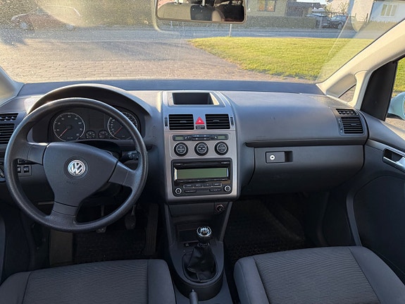 Volkswagen Touran 9 of 10