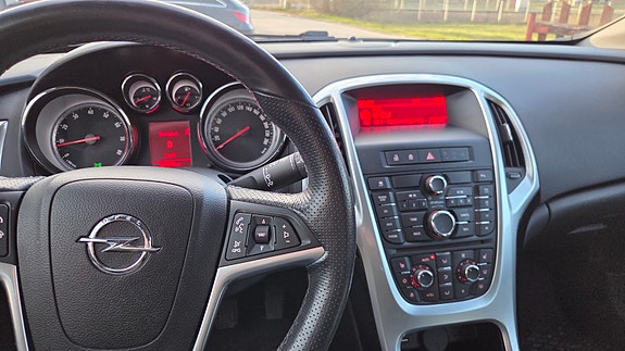 Opel Astra 6 of 7