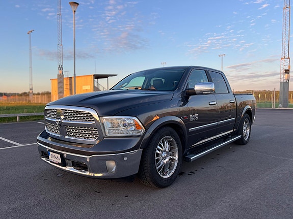 Dodge RAM 1500 5 of 5