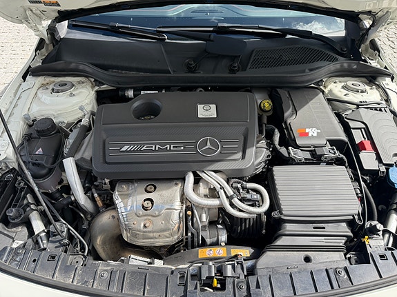 Mercedes-Benz GLA45 12 of 13