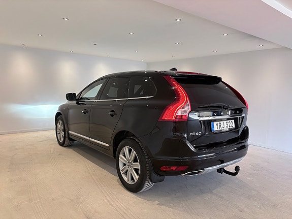 Volvo XC60 4 of 5