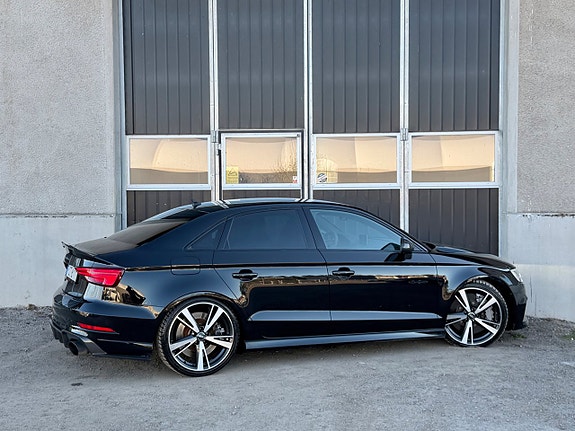 Audi RS3 4 of 5