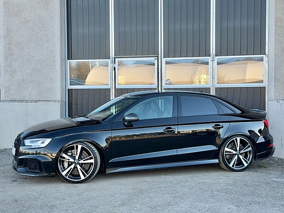 Audi RS3 2 of 5