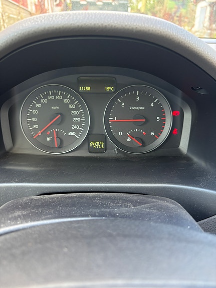 Volvo V50 4 of 5