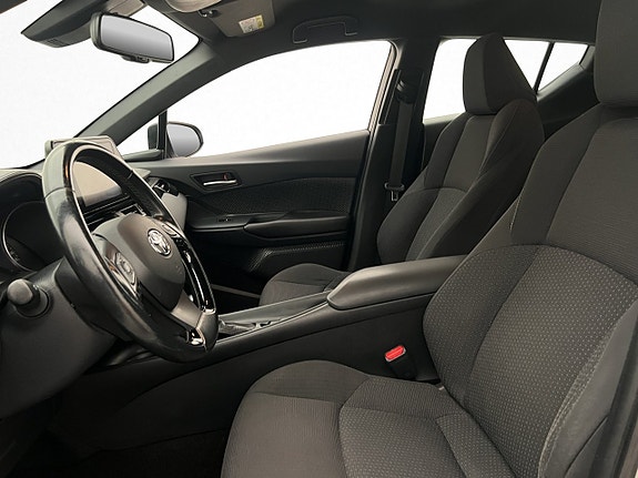 Toyota C-HR 9 of 26