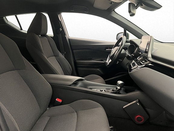 Toyota C-HR 19 of 26