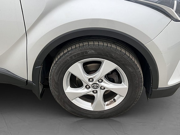 Toyota C-HR 26 of 26