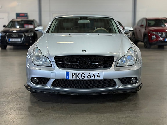 Mercedes-Benz CLS63 2 of 5