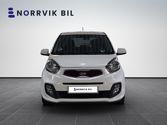 Kia Picanto 2 of 21