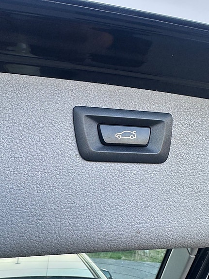 BMW 320d 28 of 29