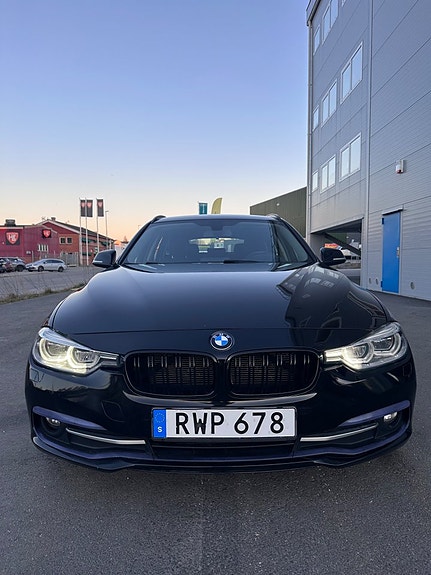 BMW 320d 2 of 5