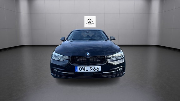 BMW 330e