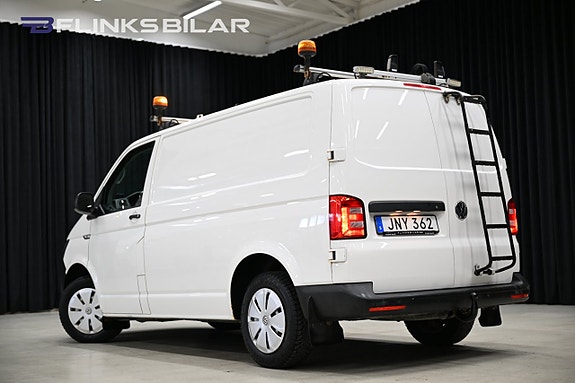 Volkswagen Transporter 4 of 5